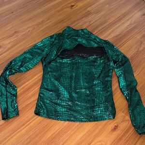 Green Long Sleeve Top